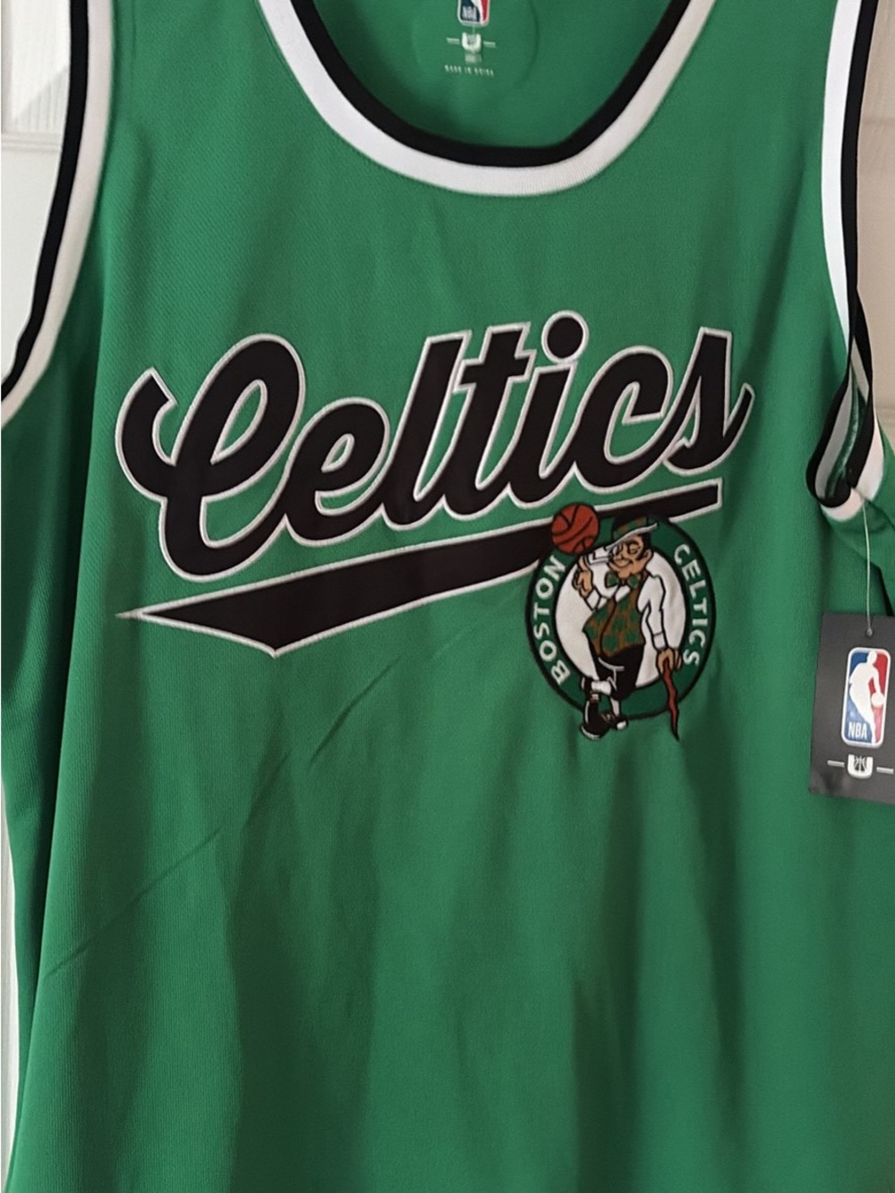 Men’s XL sleepless Celtics Jersey